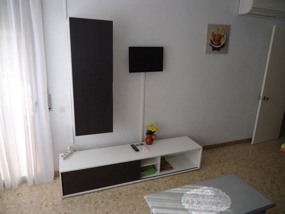 Apartamentos Antillas Fenals リョレート・デ・マル エクステリア 写真