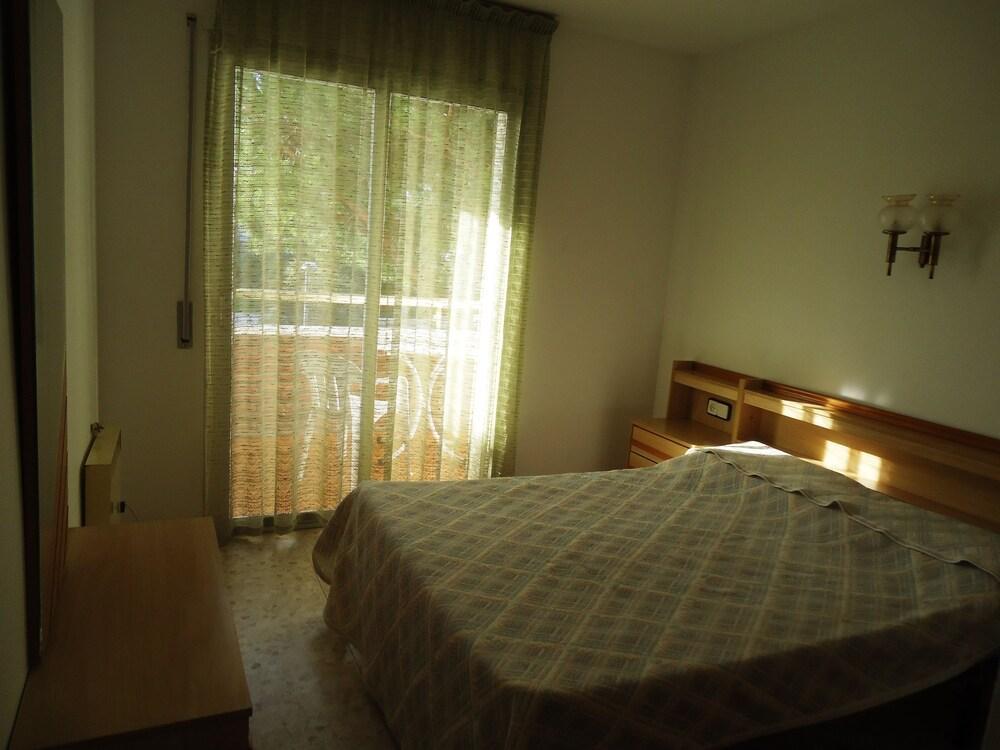 Apartamentos Antillas Fenals リョレート・デ・マル エクステリア 写真